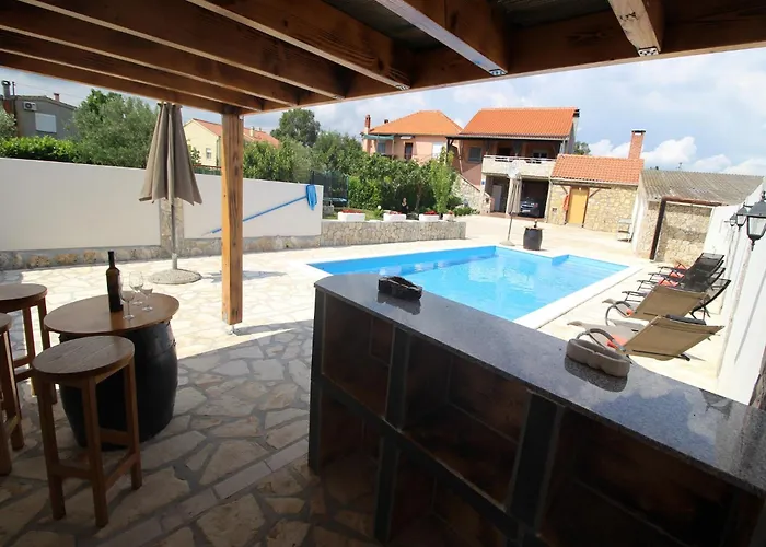 빌라 In With Pool Near Zadar *