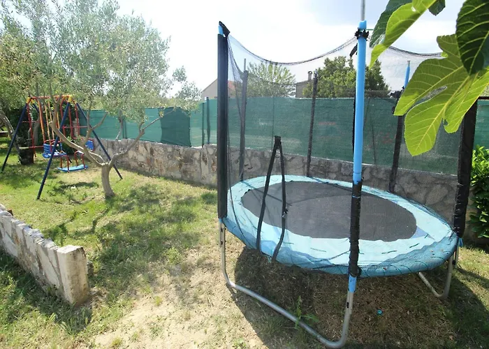 In With Pool Near Zadar *