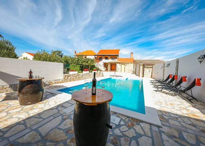 In With Pool Near Zadar