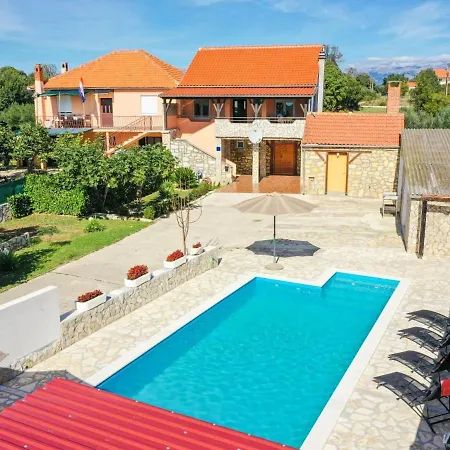 Charming In Poli Nik With Swimming Pool *