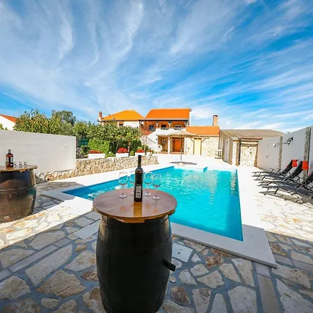 In With Pool Near Zadar